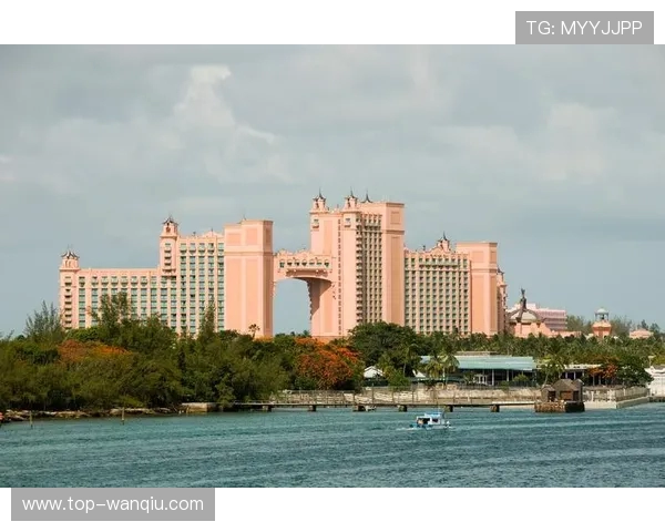 阿尔梅里亚周边城市文化与自然景观深度探索之旅